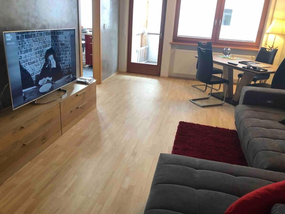 Appartamento Nuovo E Comfort A Brunico Kronplatz Luaran gambar